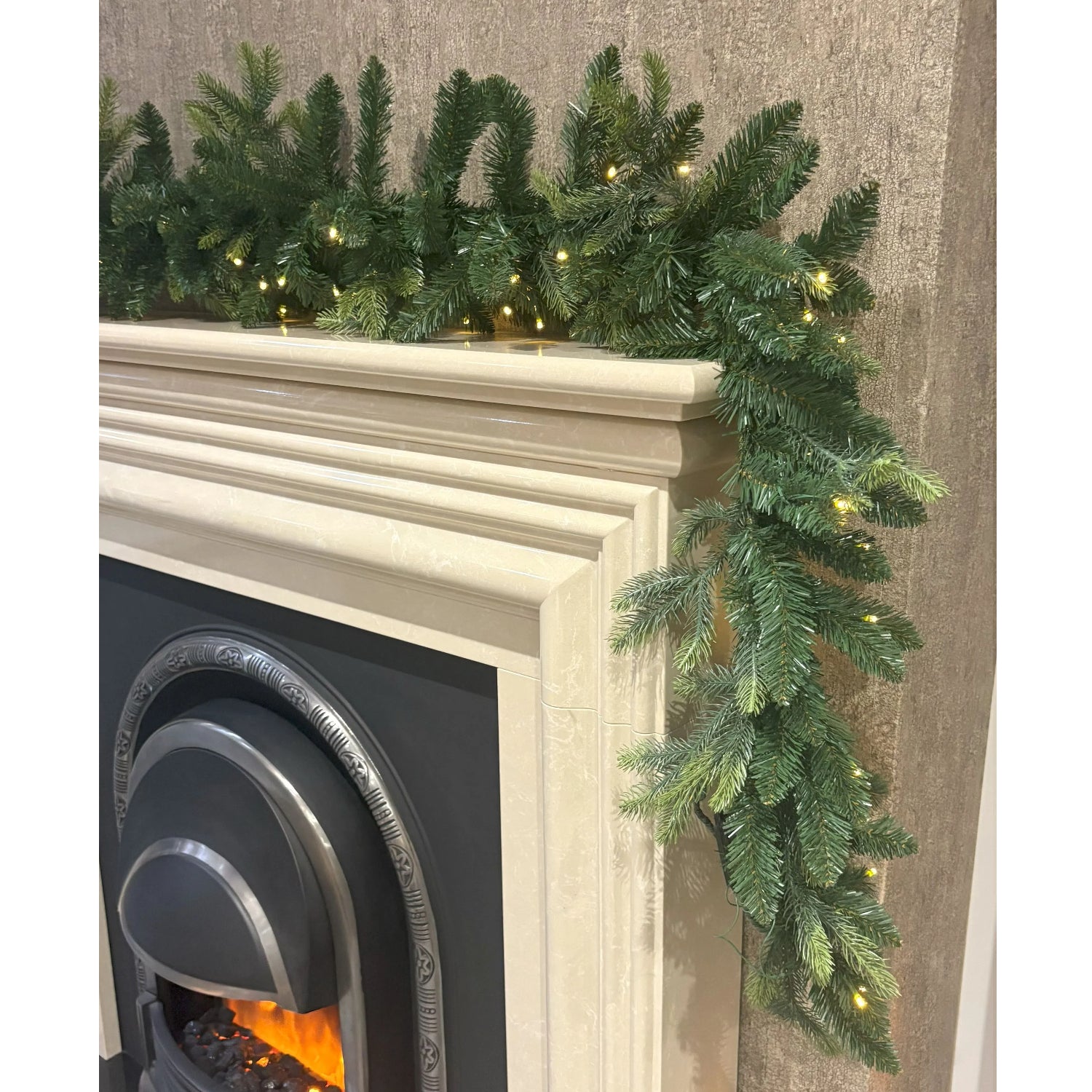 270cm Premium Mixed branch prelit Green Christmas Garland - with timer - Image 5